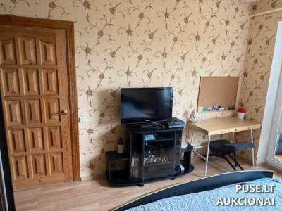 Parduodamas 50 kv.m butas Vilniuje, Taikos g. 132, su rūsiu, pradinė kaina 96000 EUR