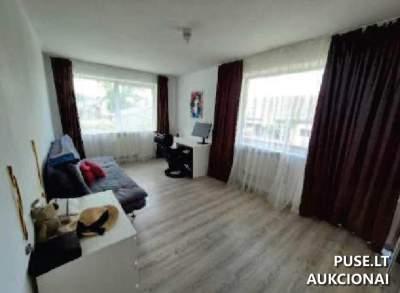 1/2 Gyvenamojo namo dalis Raseinių r. sav., Viduklės miestelyje, Šilo g. 15, kaina nuo 20000 EUR
