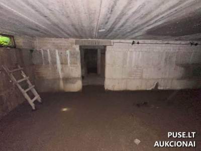 Kompleksas Vilniaus rajone: Sandėlis 791 kv.m ir keli sklypai Medelyno g. 13, pradinė kaina 206679 EUR