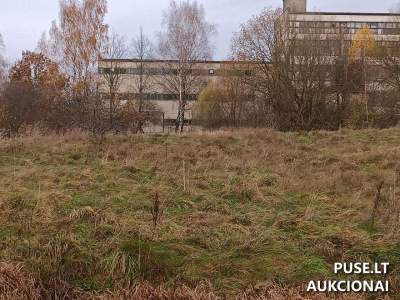 Žemės sklypas Utenos miesto centre, Žemdirbių skg. 13, su pradine kaina 8960 EUR