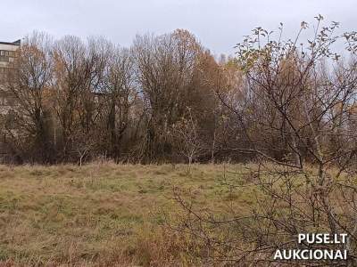 Žemės sklypas Utenos mieste, Žemdirbių skg. 9, parduodamas aukcione nuo 8960 EUR