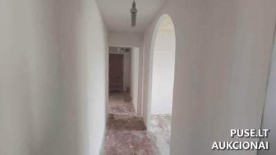 1/2 buto dalis Naujosios Akmenės mieste, Respublikos g. 23, 10334 EUR pradinė kaina