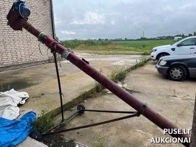 Žemės ūkio technika aukcione: sraigtiniai transporteriai, sėjamosios, kultivatoriai nuo 10850 EUR