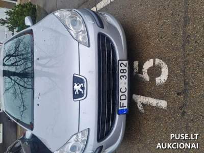 Pigūs 2008 m. Peugeot 407 benzininis automobilis Šiauliuose, pradinė kaina 450 EUR