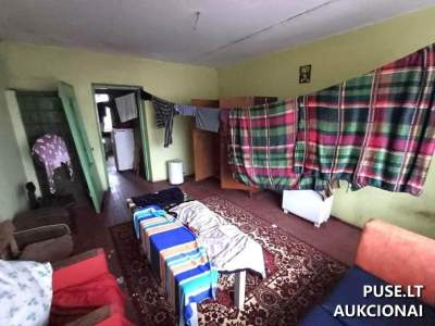 Pramoninės paskirties patalpos/butas Šiaulių rajone, Girkautų kaime, Stoties g. 7-5, pradinė kaina 800 EUR