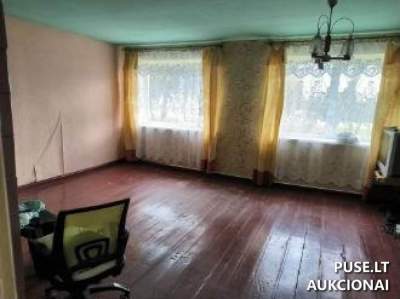 51/100 Dalis gyvenamojo namo Kėdainių r., Surviliškyje, Kėdainių g. 8, pradinė kaina 10100 EUR