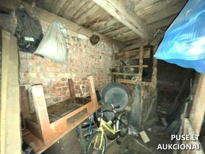 Ūkinis pastatas Alytaus rajone, Angininkų kaime, Ežero g. 35, parduodamas už 326 EUR pradinę kainą