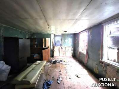 Parduodamas butas Šilutės r. sav. Menklaukių k. Vaitkaičių g. 1-4 už 274 EUR pradinę kainą, investicija į kaimo nekilnojamąjį turtą