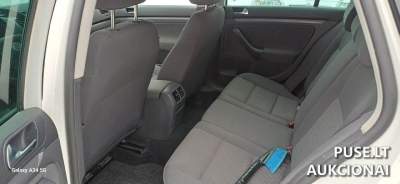 Parduodamas lengvasis automobilis VW Golf 2008m. benzinas 2000 EUR pradinė kaina