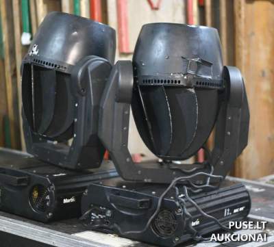 Naudota profesionali Martin MAC 2000 apšvietimo ir garso įranga aukcione pradine kaina 6932 EUR