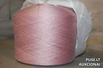 Didelis kiekis įvairių spalvų verpalų aukcione Vilniuje, pradinė kaina 7928 EUR