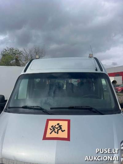 Parduodamas RENAULT MASTER autobusas, M2-CW klasė, 900 EUR pradinė kaina, Jonava