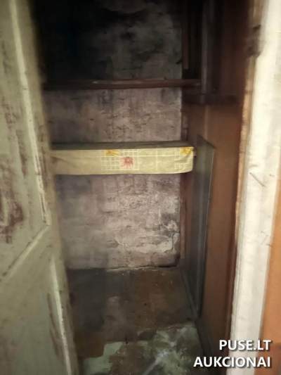 Nedidelis 34.36 kv.m butas Šiauliuose, Skrydžio g. 15, pradinė kaina 13200 EUR