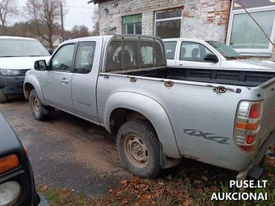 Parduodamas automobilis Mazda BT-50 aukcione pradinė kaina 2400 EUR