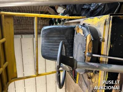 Parduodamas autopakrovėjas Rokiškyje, startinė kaina 1170 EUR