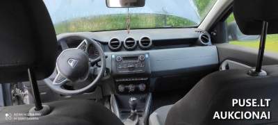 Parduodamas sudaužytas lengvasis automobilis DACIA DUSTER už 8240 EUR