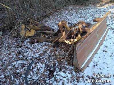 MTZ traktoriaus pasukamas peilis dalims arba remontui pradinė kaina 350 EUR Lazdijų rajone