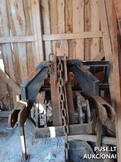 Priešgaisrinė miško freza U162 parduodama aukcione pradine kaina 700 EUR