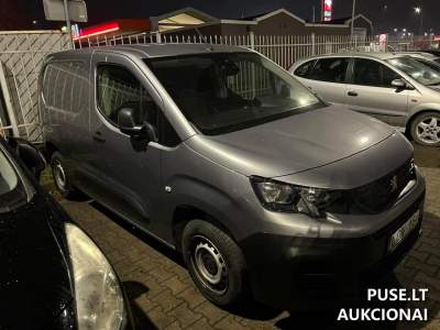 Krovininis Peugeot Partner 2020 m. parduodamas aukcione nuo 8000 EUR