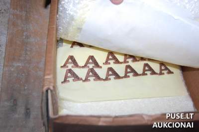 16,6 kg netauriųjų metalų raidės aukcione Panevėžyje, pradinė kaina 143 EUR