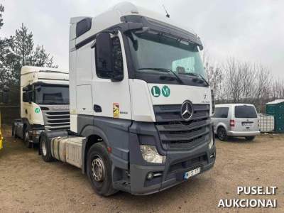 Вантажівка Mercedes-Benz Actros 2016 року на аукціоні від 12000 EUR