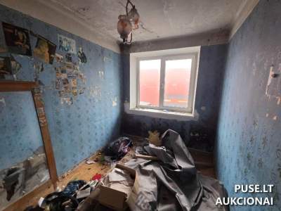 Žemės sklypo dalis ir 2 kambarių butas Panevėžyje, Kėdainių g. 1, nuo 29200 EUR