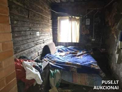 Nekilnojamojo turto dalies dalies aukcionas Molėtų rajone, Glembuvkos vs. 1, pradinė kaina 1251 EUR