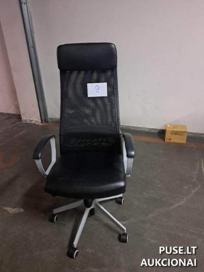 Аукціон офісних крісел у Вільнюсі: комплект 10 шт. Стартова ціна 400 EUR