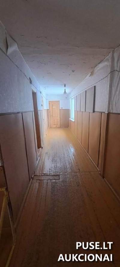 Parduodama mokykla Šakių r. sav., Gerdžiūnų k. su 478 kv. m plotu pradine kaina 24593 EUR