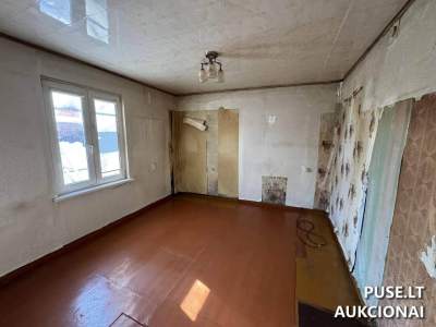 Mažas 19.86 kv.m. butas su rūsiu Plungės mieste J. Tumo-Vaižganto g. nuo 13000 EUR