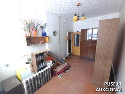 Parduodamas butas su rūsiu Akmenės rajone, Ventoje, Ventos g. 12, 7600 EUR pradinė kaina
