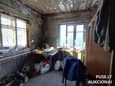 1/2 dalis gyvenamojo namo su ūkiniais pastatais Raseinių rajone, Verėduvų k., 1930 EUR pradinė kaina