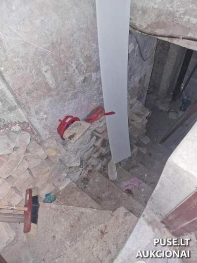 Pusrūsio patalpos Polocko g. 11, Vilniuje, 2.91 kv.m, pradinė kaina 1274 EUR