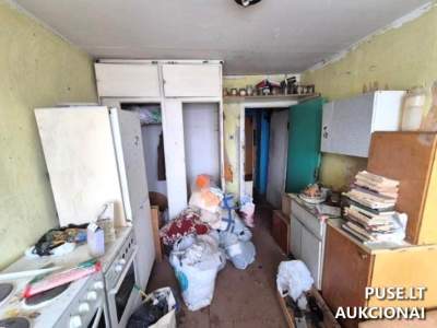 Dalinė nuosavybė buto dalis Plungėje, Birutės g. 27A, pradinė kaina 3700 EUR