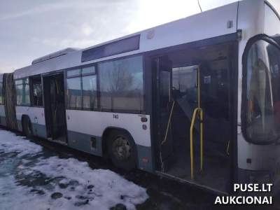 Keturi naudoti VOLVO 7700A autobusai aukcione nuo 12621 EUR