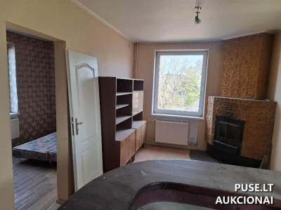 Nekilnojamojo turto dalies pardavimas Kaune, Žemaičių g. 166, pradinė kaina 121101 EUR - 2 aukštų rąstinis namas