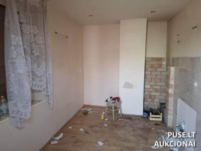 1/2 gyvenamojo namo dalis Kaune, Žalioji g. 16, pradinė kaina 148937 EUR