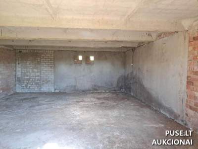 Ūkinis pastatas Raseinių r. sav. Betygaloje, 209 kv.m. pradinė kaina 3326 EUR