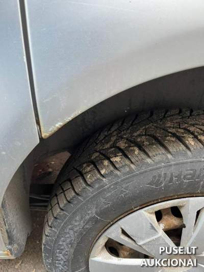 2010 VW Caddy Diesel for Sale by Auction in Jonava, Starting Bid 1500 EUR