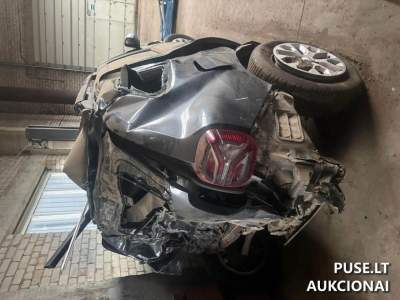 2023 Dacia Duster for Parts Sale Starting at 2200 EUR Auction Price
