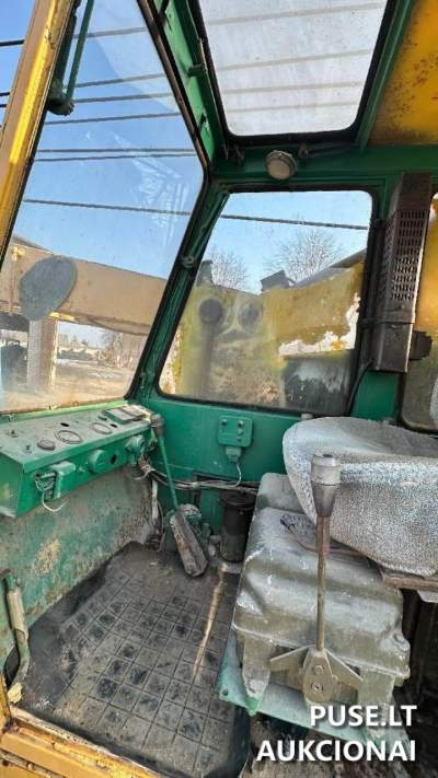 1988 MAZ Truck Crane for Auction Starting at 1680 EUR, Fair Condition