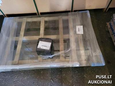 Beskeveldris grūdintas stiklas 2 lakštai 1400x900mm aukcionas Vilniuje nuo 865 EUR
