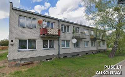 3 kambarių buto 1/2 dalis Varėnos r. Senojoje Varėnoje, Stadiono g. 6-8, pradinė kaina 3440 EUR