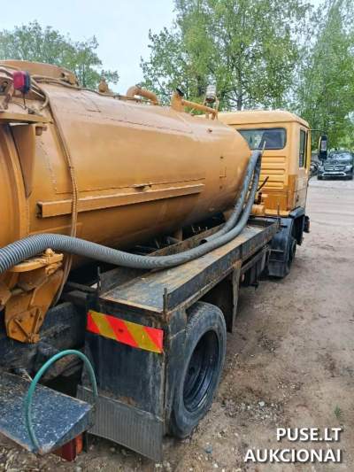 Krovininis automobilis su asenizacine įranga 4000 EUR pradinė kaina Senamiestyje, Vilniaus rajone
