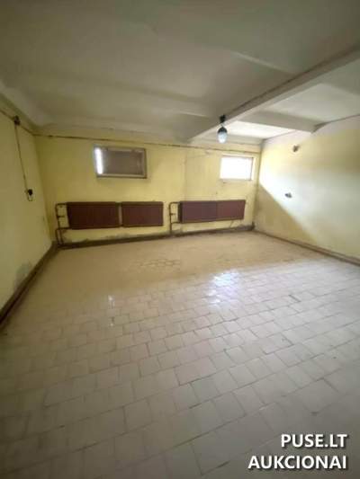 Komercinės patalpos - Laboratorija Raseiniuose su 0.0402 ha sklypo dalimi, pradinė kaina 8453 EUR