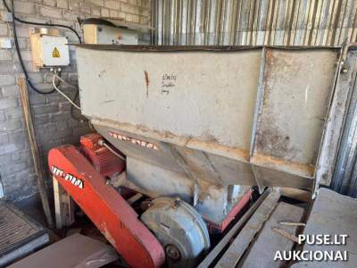 Kito turto aukcionas Trakų rajone: įrenginiai, staklės ir kompiuteriai pradine kaina 55831 EUR