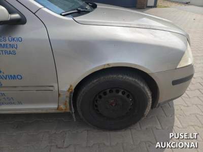 Parduodamas lengvasis automobilis SKODA OCTAVIA pradine kaina 300 EUR Vilniuje