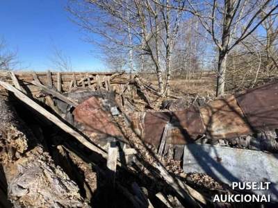 Nekilnojamojo turto dalis Varėnos rajone, Tetervinės k. 3, pradinė kaina 209 EUR - 1/4 gyvenamojo namo