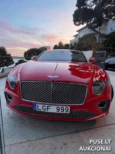 Продажа автомобиля Bentley Continental GT 2019 года на торгах, начальная цена 134000 EUR