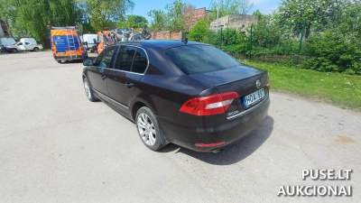 Parduodamas Skoda Superb automobilis Klaipėdoje nuo 4000 EUR - 2015 m. Benzinas 147kW Automatinė dėžė